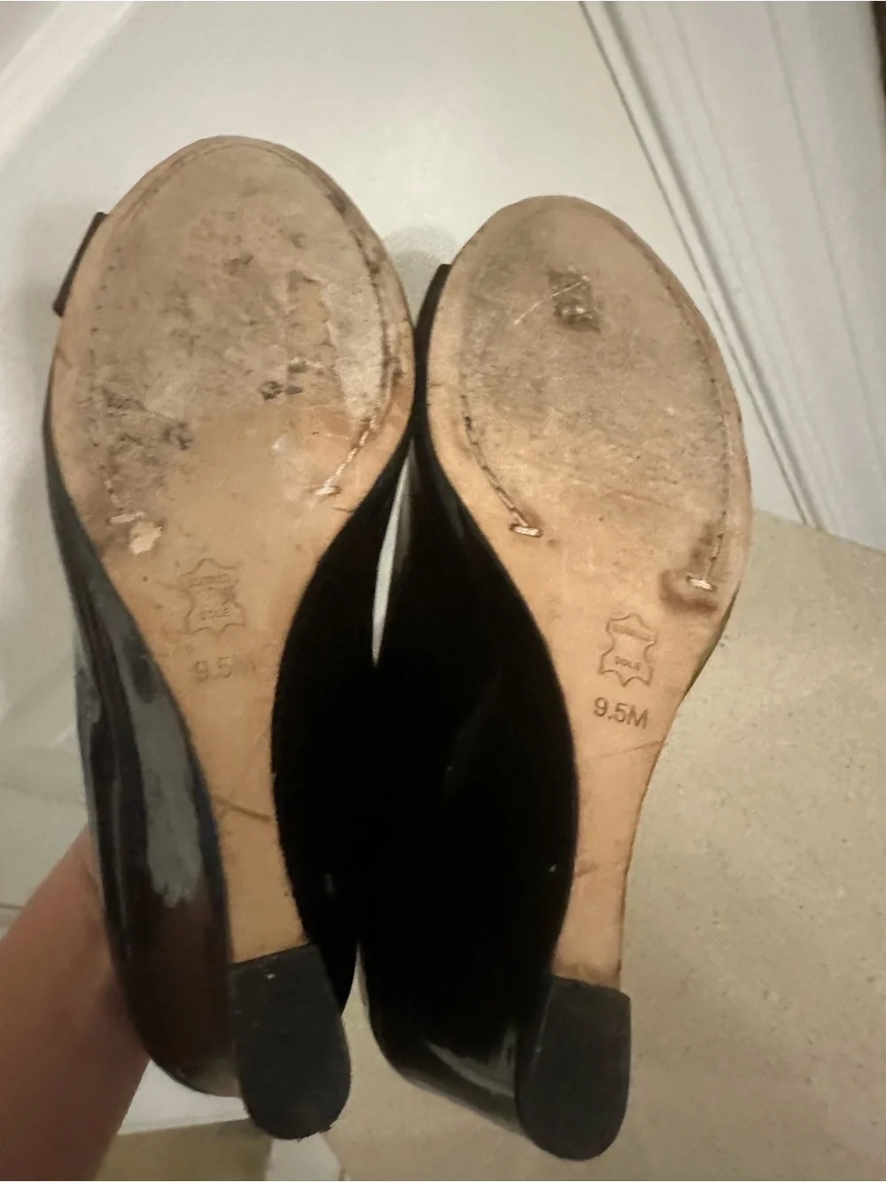 Tory Burch Black Patent Leather Bow Peep-Toe Pumps – Size 9.5
